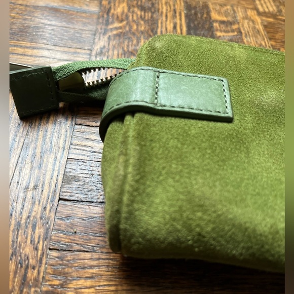 Banana Republic Green Cow Leather Clutch - Picture 6 of 14